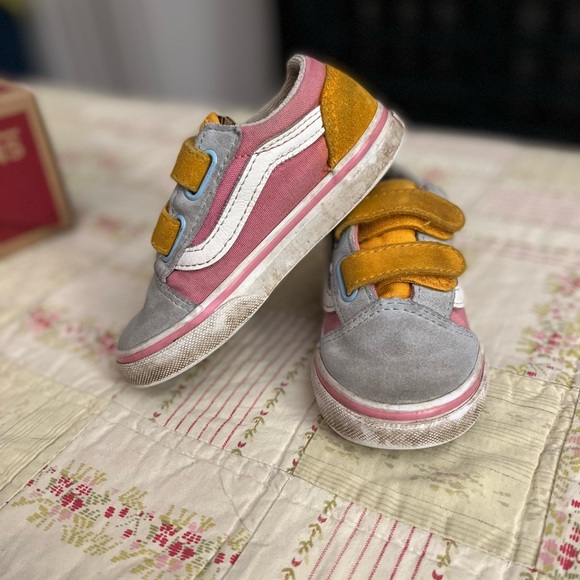 Vans Other - Van’s Old Skool V Size 8 Color Block